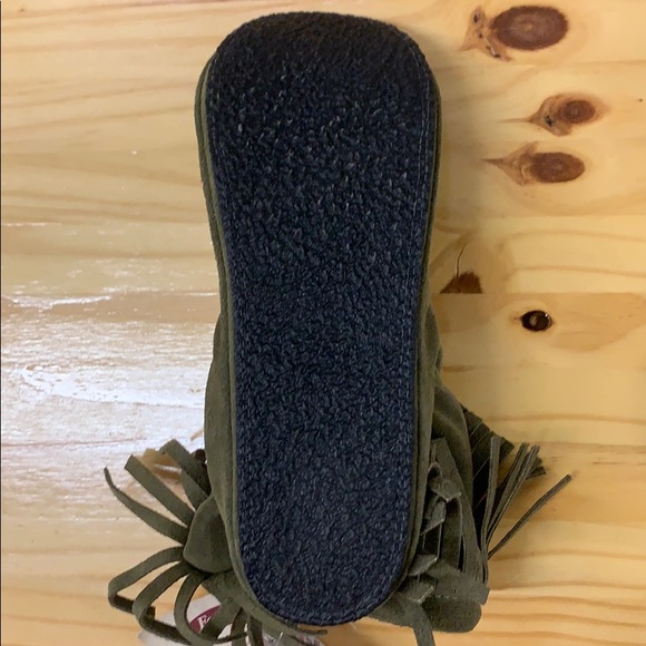 Footskins Shoes Footskins 0 Deerskin Fringe Moccasin Poshmark